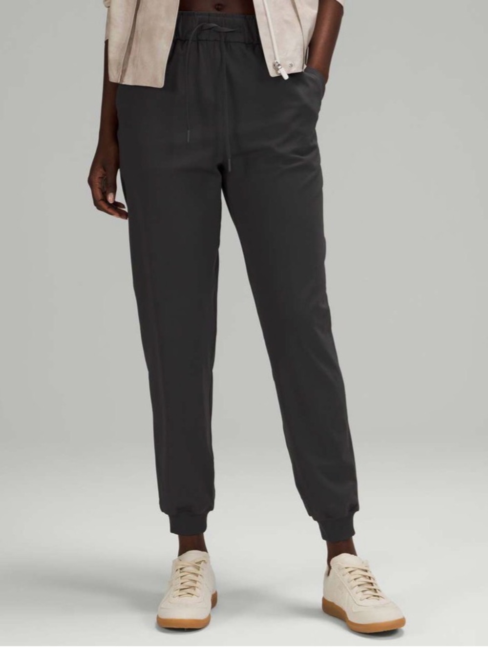 Lululemon Stretch Luxtreme High-Rise Jogger
Graphite Grey 6